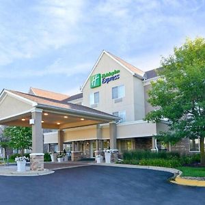 Holiday Inn Express & Suites Chicago-Deerfield Lincolnshire, An Ihg Hotel